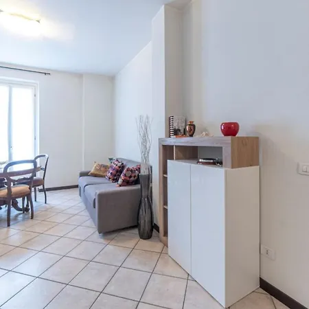 Cloe In Intra Apartment Verbania