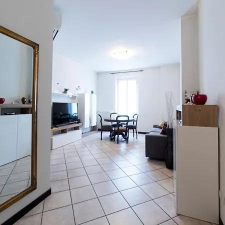 Cloe In Intra Apartment Verbania